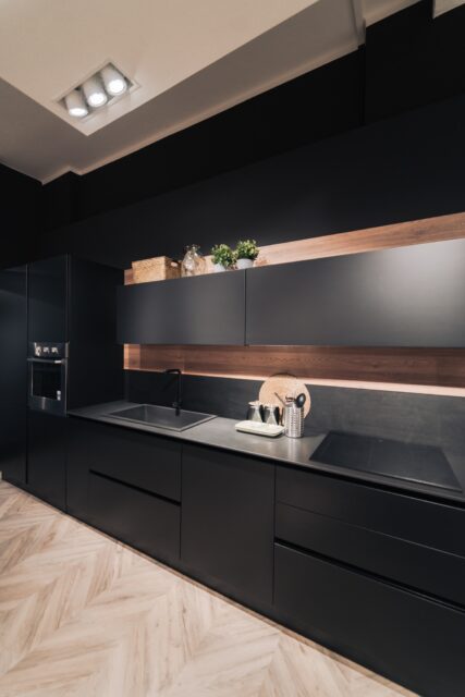 Non è una cucina in sconto.
È un progetto firmato, pronto a trovare casa.

Teresa unisce stile e funzionalità:
linee che respirano, materiali che raccontano il loro tempo.
Completa di elettrodomestici, pronta per essere vissuta da subito.

Oggi è disponibile a prezzo Expo per rinnovo esposizione:
da 13.150 € a 5.260 €.

Un pezzo unico, per chi riconosce il valore delle cose fatte bene.

Venti – Living Extraordinary
📞 392-4529364 
📍 Brescia – Viale Venezia, 90
📍 Vicenza – Via Leonardo da Vinci, 48